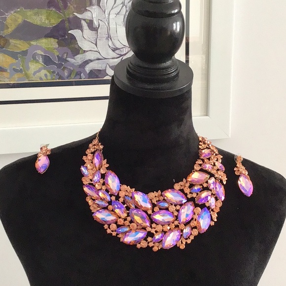 Necklace Set - Picture 1 of 2